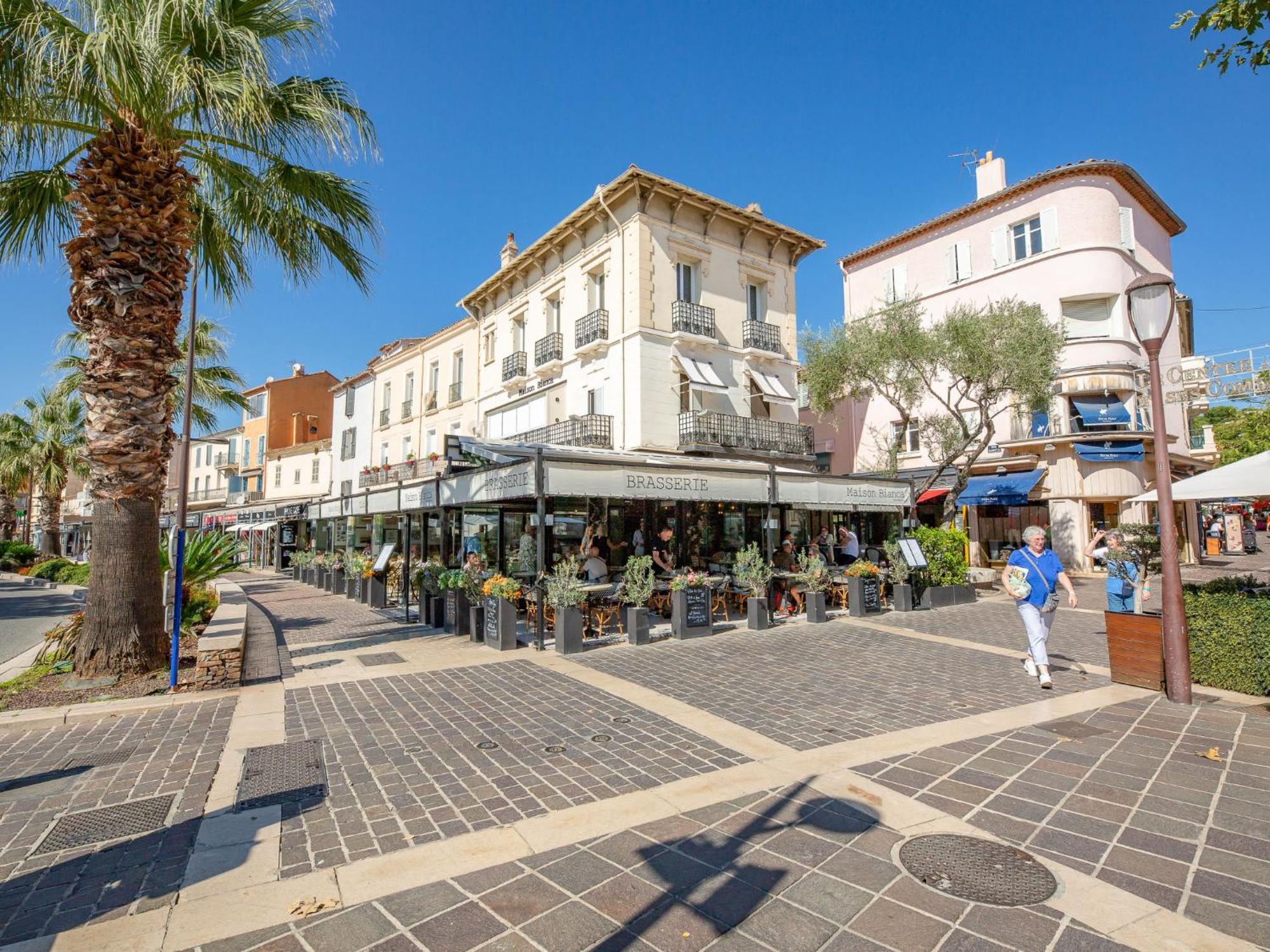 Apartment Les Sirenes By Interhome Sainte-Maxime Bagian luar foto